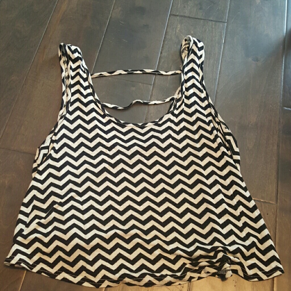 Cute BLACK&WHITE Crop Top